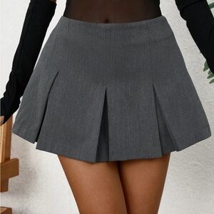 SHEIN Gray Pleated Skirt